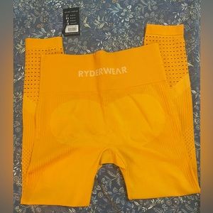 Electra Seamless Leggings by Ryderwear